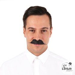 MOUSTACHE NOIRE DE GENTLEMAN 