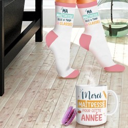 COFFRET CADEAU MERCI MAITRESSE POUR CETTE ANNEE MUG + CHAUSSETTES