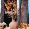 BOUQUET DE FLEURS D'AUTOMNE FOUGERES ET FEUILLAGES TERRACOTTA