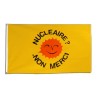 DRAPEAU CONTRE LE NUCLEAIRE 90 X 150 CM