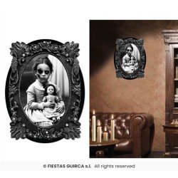 AUTOCOLLANT CADRE EPOQUE FILLETTE ET SA POUPEE 30 X 23 CM