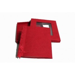 LIVRE D'OR ROUGE DANS BOITE 21,5 X 26,5 X 2 CM