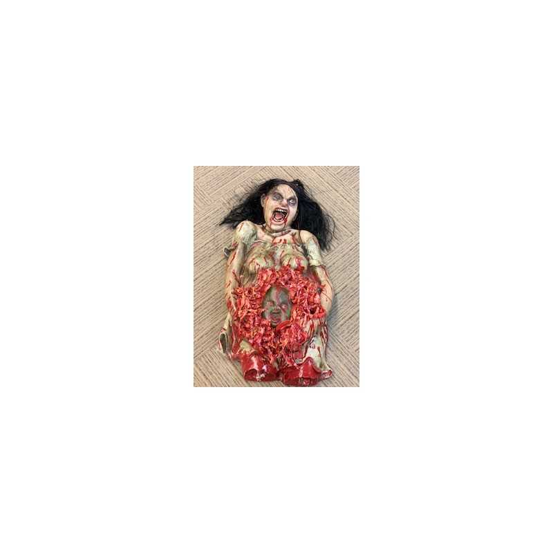 BUSTE DE FEMME QUI ACOUCHE OU ENCEINTE EN LATEX