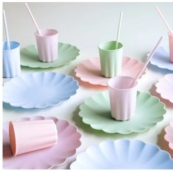 4 GOBELETS EN PLASTIQUE REUTILISABLE ROSE PASTEL 220 ML