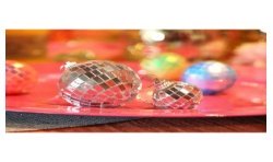 BOITE DE 18 BOULES A FACETTES ARGENT 10PCS DIA 3CM / 8PCS DIA 5CM