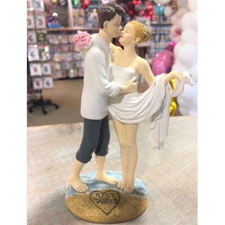 FIGURINE COUPLE DE MARIES SUR LA PLAGE 15.5 CM