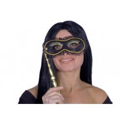 MASQUE LOUP EN FACE A MAIN BLANC OU ROUGE BORDE DE DENTELLE BLANCHE