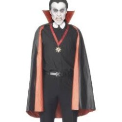 CAPE DE VAMPIRE ROUGE ET NOIR REVERSIBLE ETANCHE