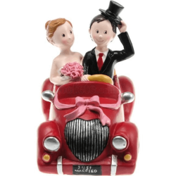 COUPLE DE MARIES RESINE VOITURE ROUGE 18 X 10 X 14.5 CM