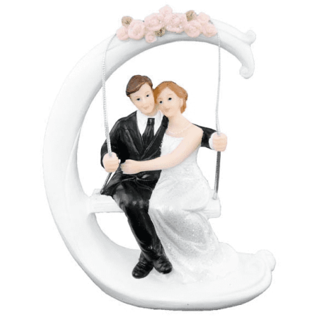 FIGURINE RESINE MARIEES SUR BALANCOIRE   11 X 6 X 14 CM