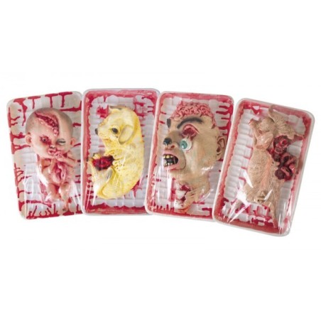 CORPS SANGLANT DANS BARQUETTE MODELE ALEATOIRE HALLOWEEN